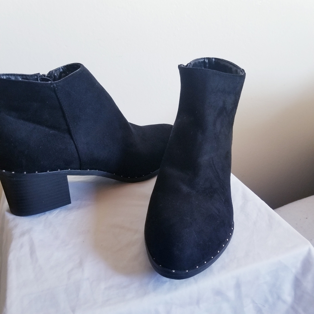 Black Boots Size 9